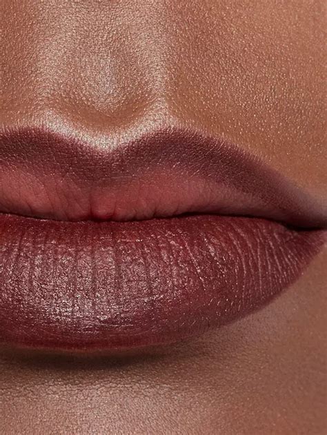 LE CRAYON LÈVRES Longwear lip pencil 194 .